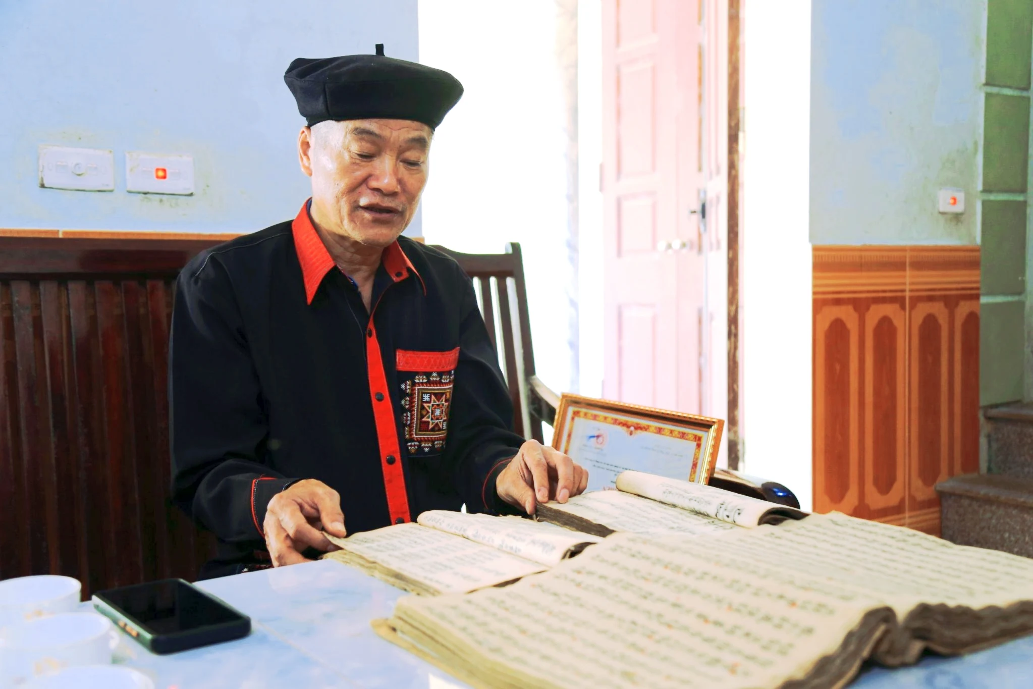 Phát huy vai trò người có uy tín