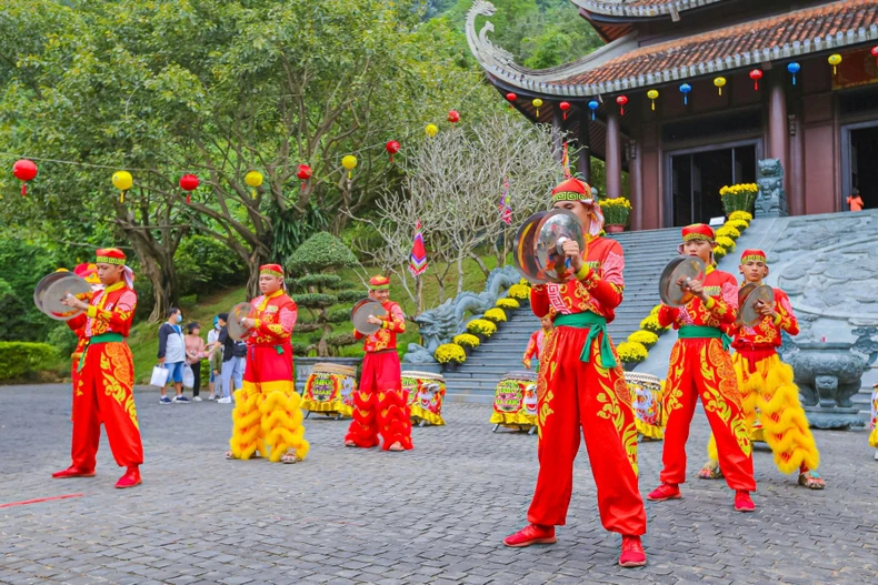 Nhiều hoạt động đón Xuân Giáp Thìn tại khu du lịch Núi Thần Tài Đà Nẵng