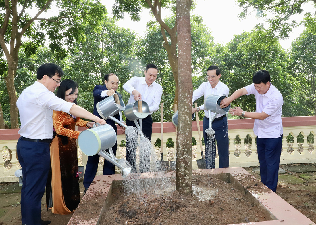 Kỷ niệm 60 năm ngày Bác Hồ về thăm Đào Xá