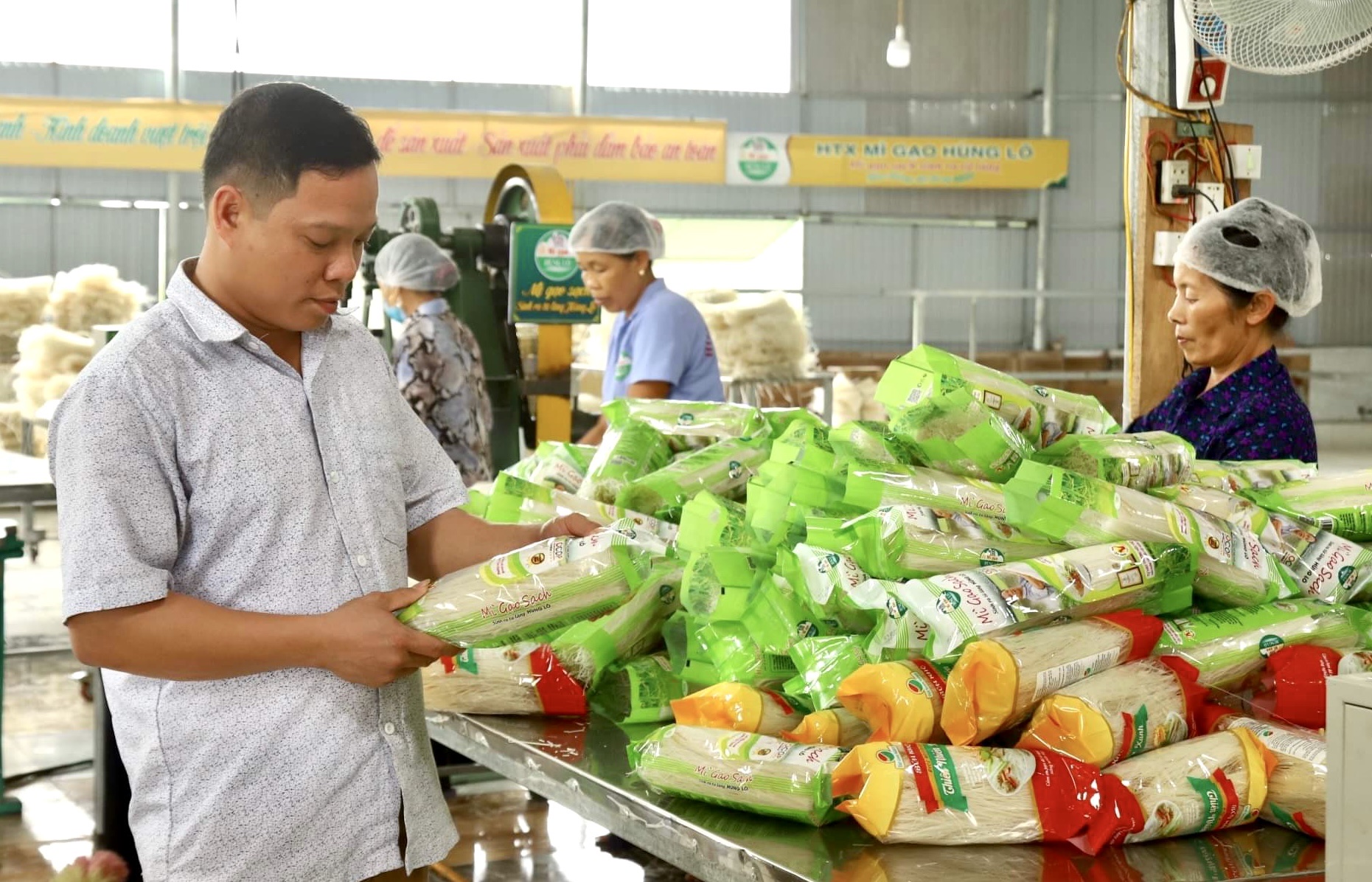 Hai Duong Province promotes the connection and consumption of OCOP products in Phu Tho Province