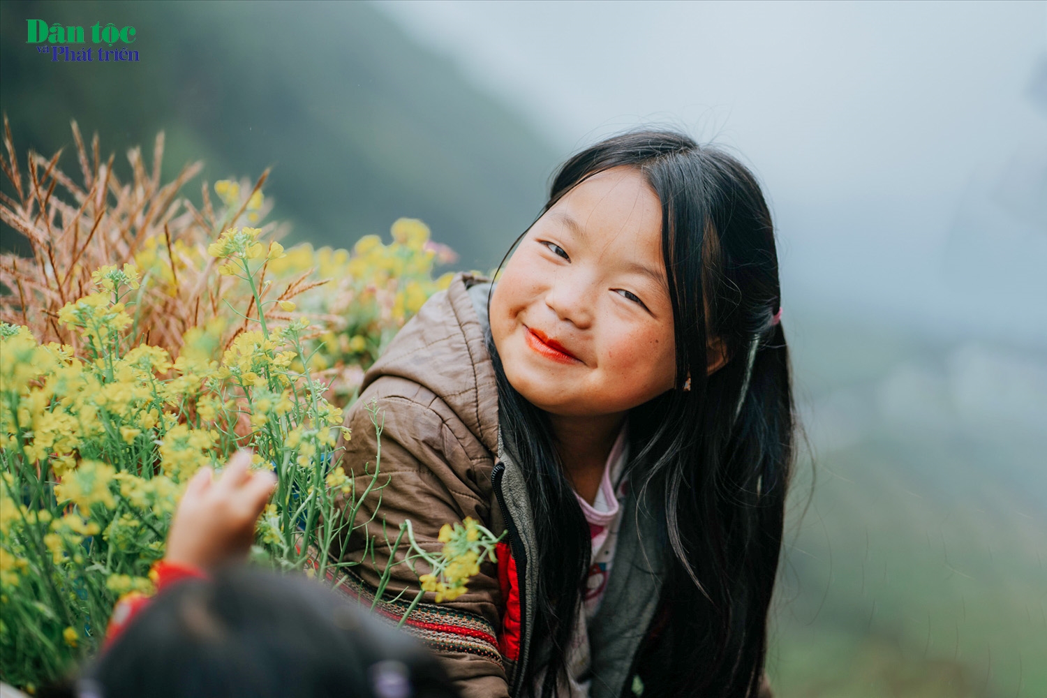 Nụ cười trẻ thơ trên vùng cao nguyên đá Hà Giang