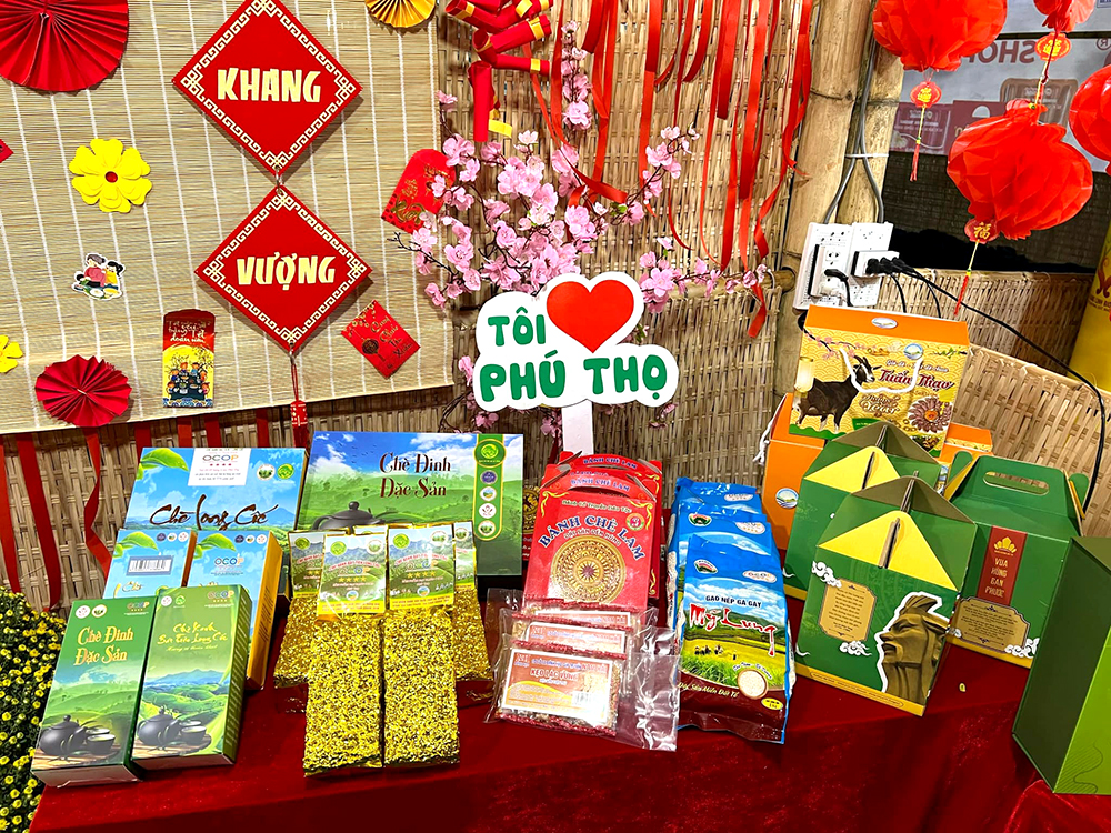 Phu Tho participates in promoting culinary culture and tourism at the 2024 Vietnamese Tet Festival