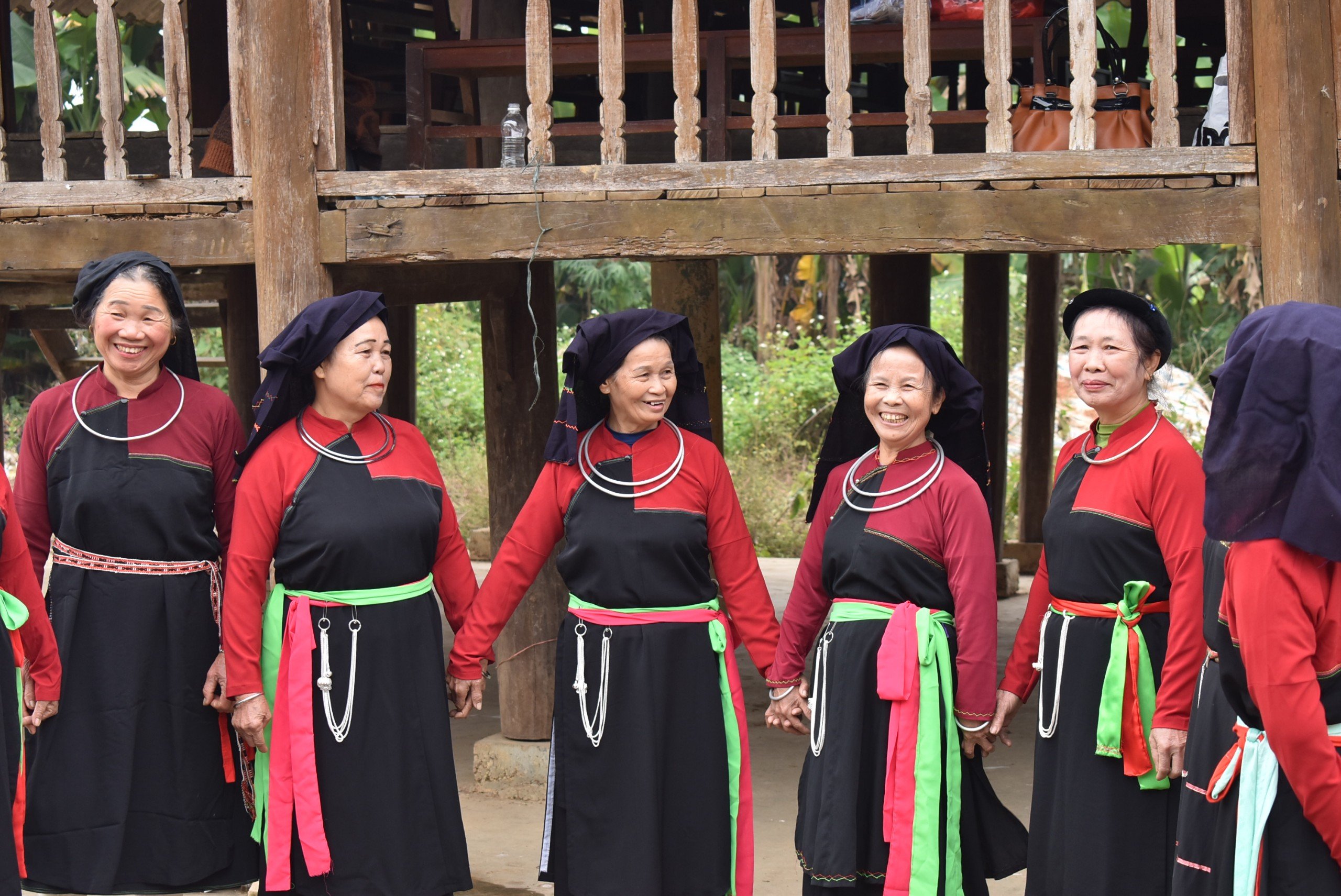 Preserving Cao Lan cultural identity