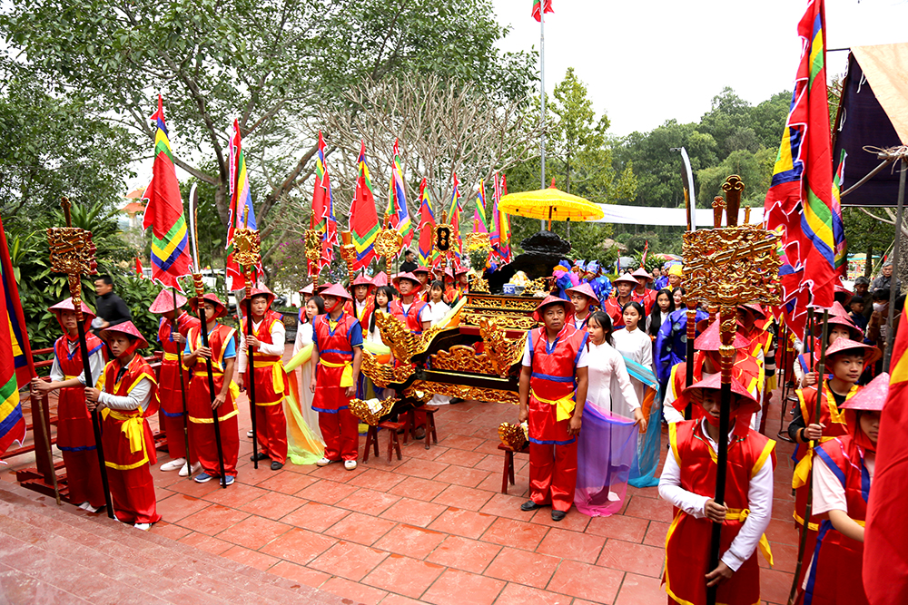 Bảo đảm nếp sống văn minh trong hoạt động tín ngưỡng, tôn giáo dịp Tết