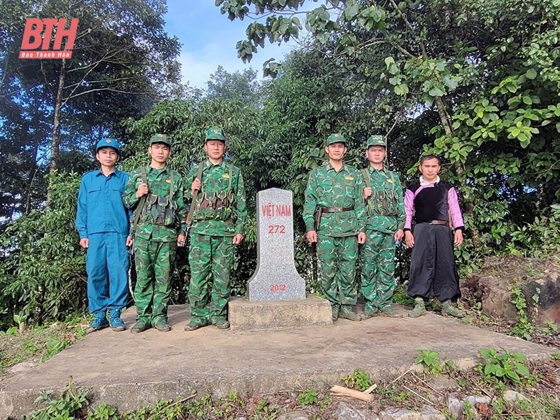 Chiến sĩ biên phòng dệt mùa Xuân nơi biên cương