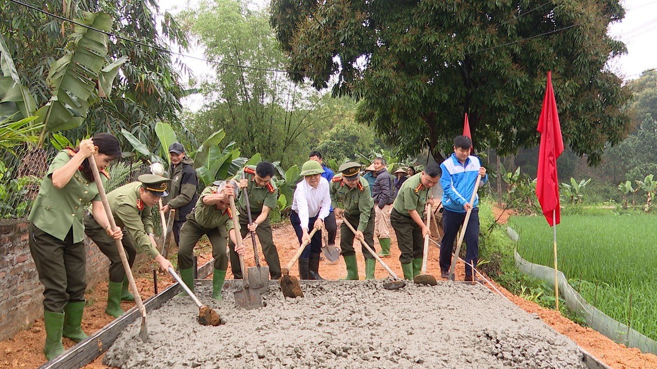 Tam Nông và Thanh Ba được công nhận huyện đạt chuẩn nông thôn mới