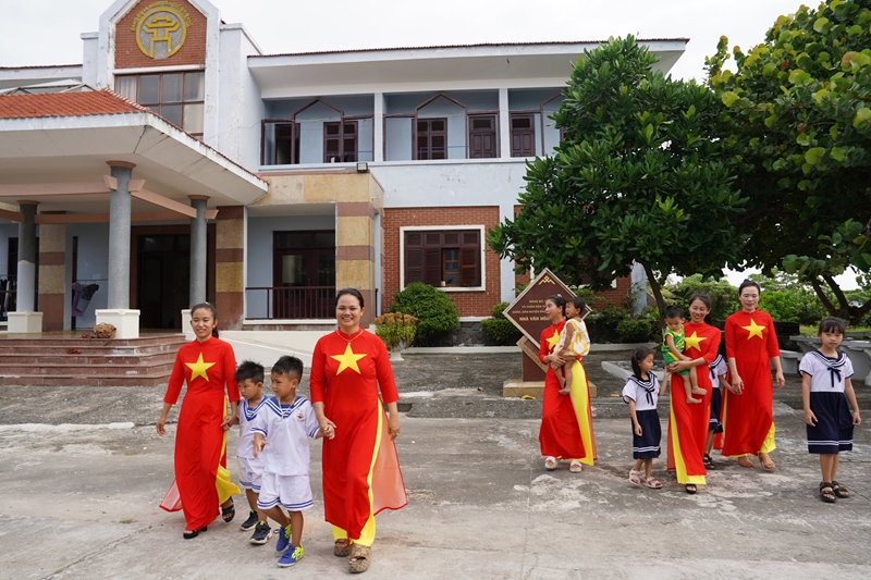 “Tàu ra, Trường Sa vào Tết”