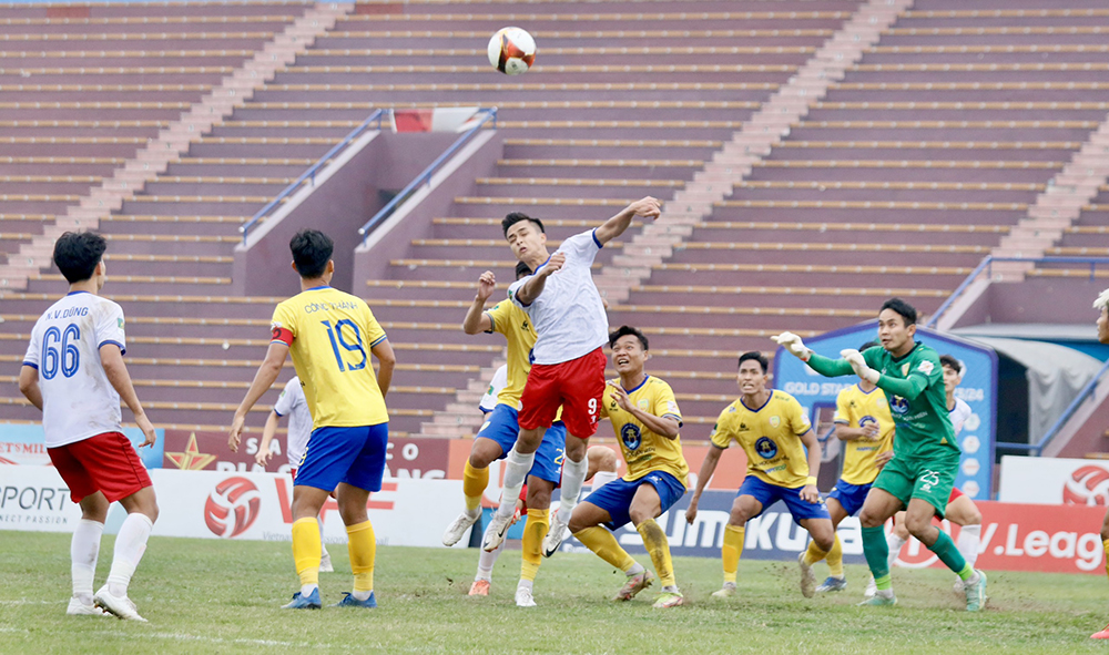 FC Phú Thọ thua đáng tiếc trên sân nhà