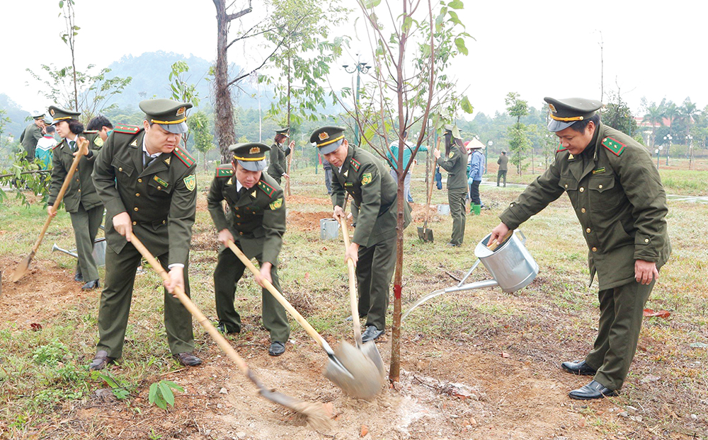 Để mùa Xuân mãi xanh