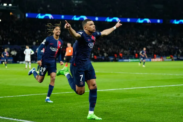 Mbappe nổ súng, PSG đặt một chân vào tứ kết cúp C1