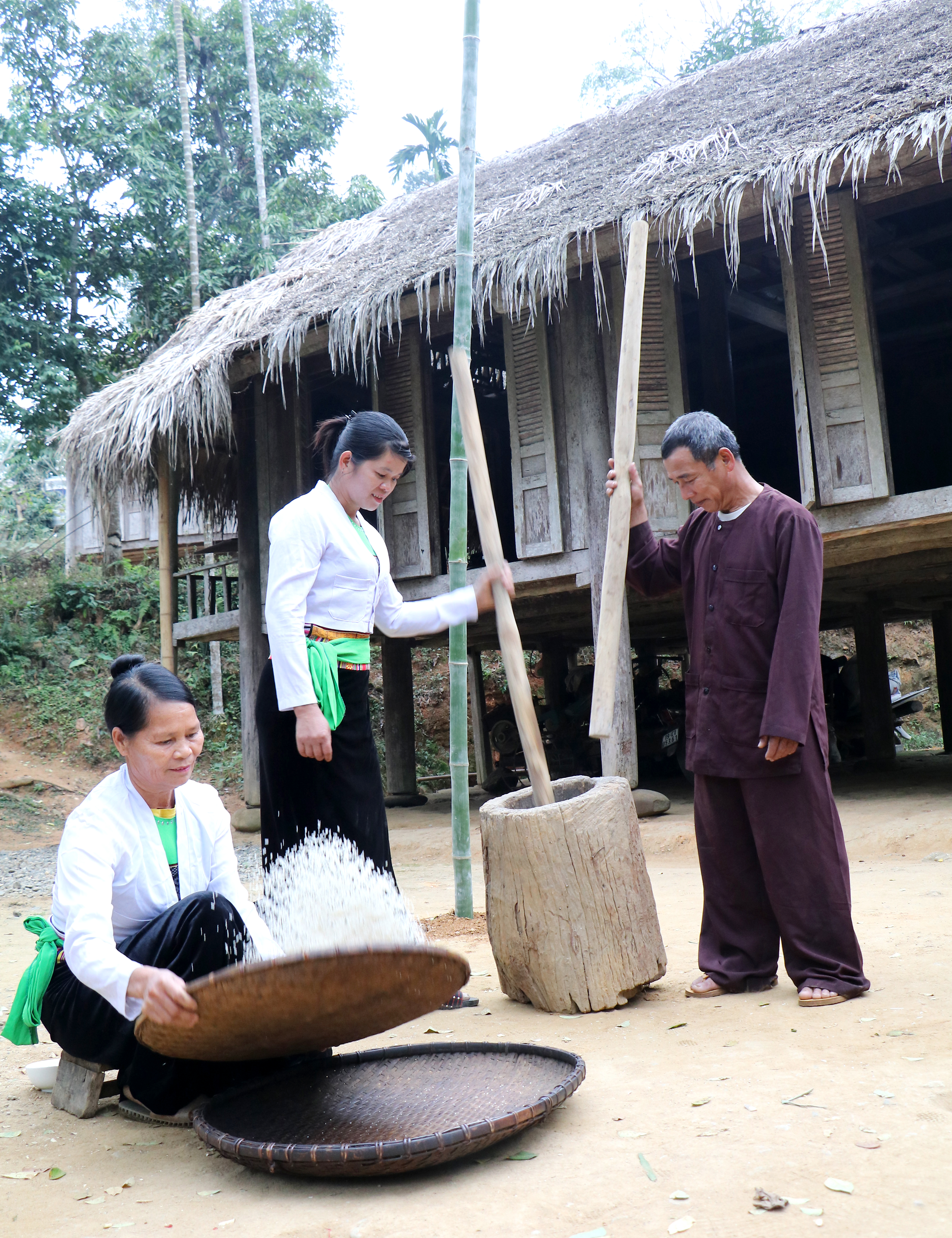 Colors of the Muong culture