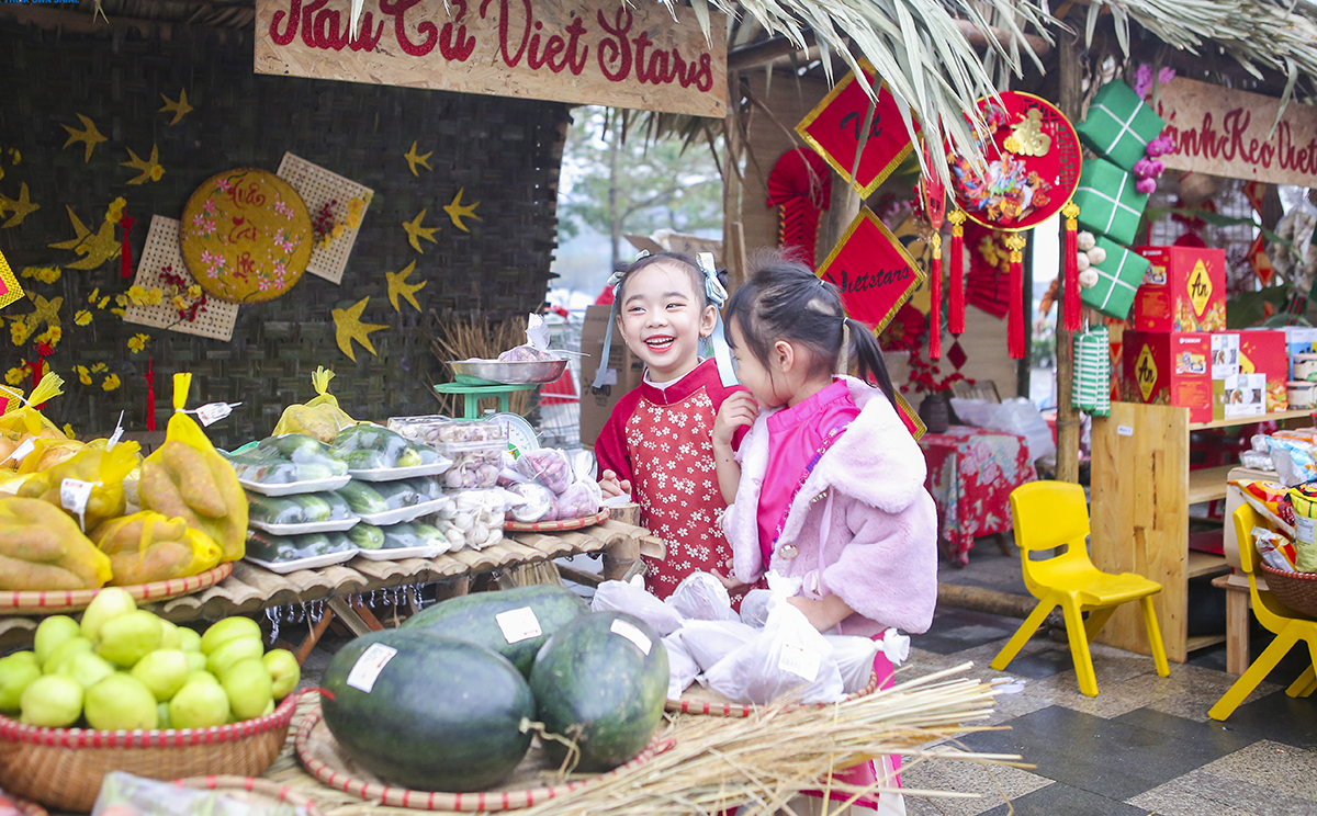 Bustling Tet in our hometown