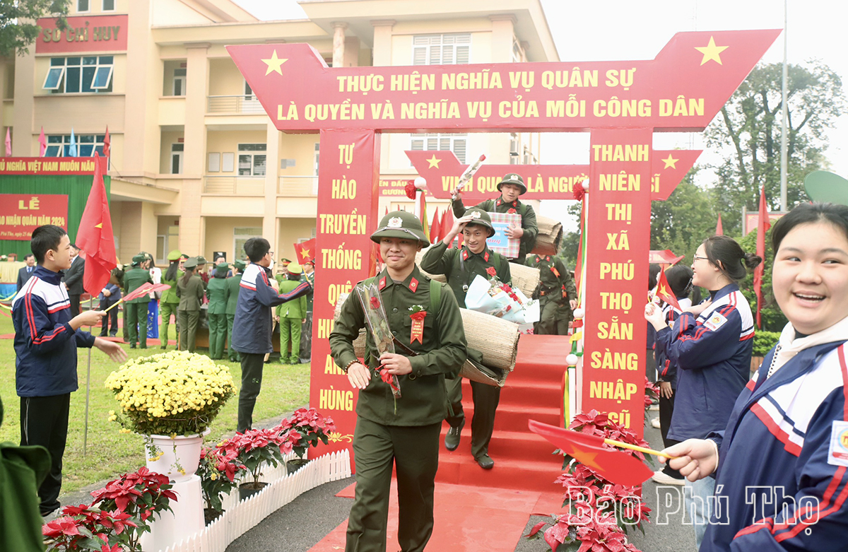 Provincial officials attends the new enlistee handover ceremonies in 2024