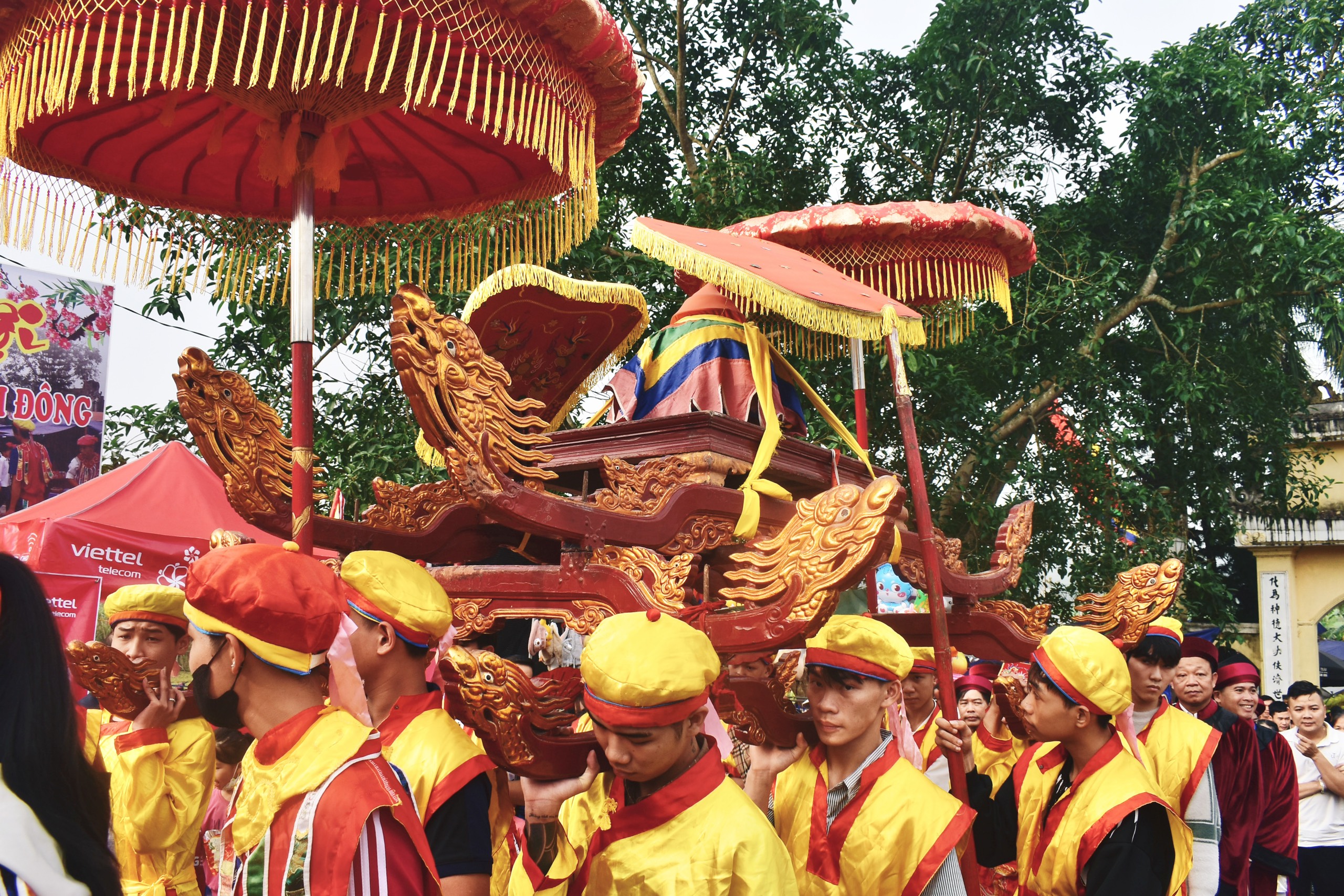 Water procession at Nghe Temple, Dong Communal House