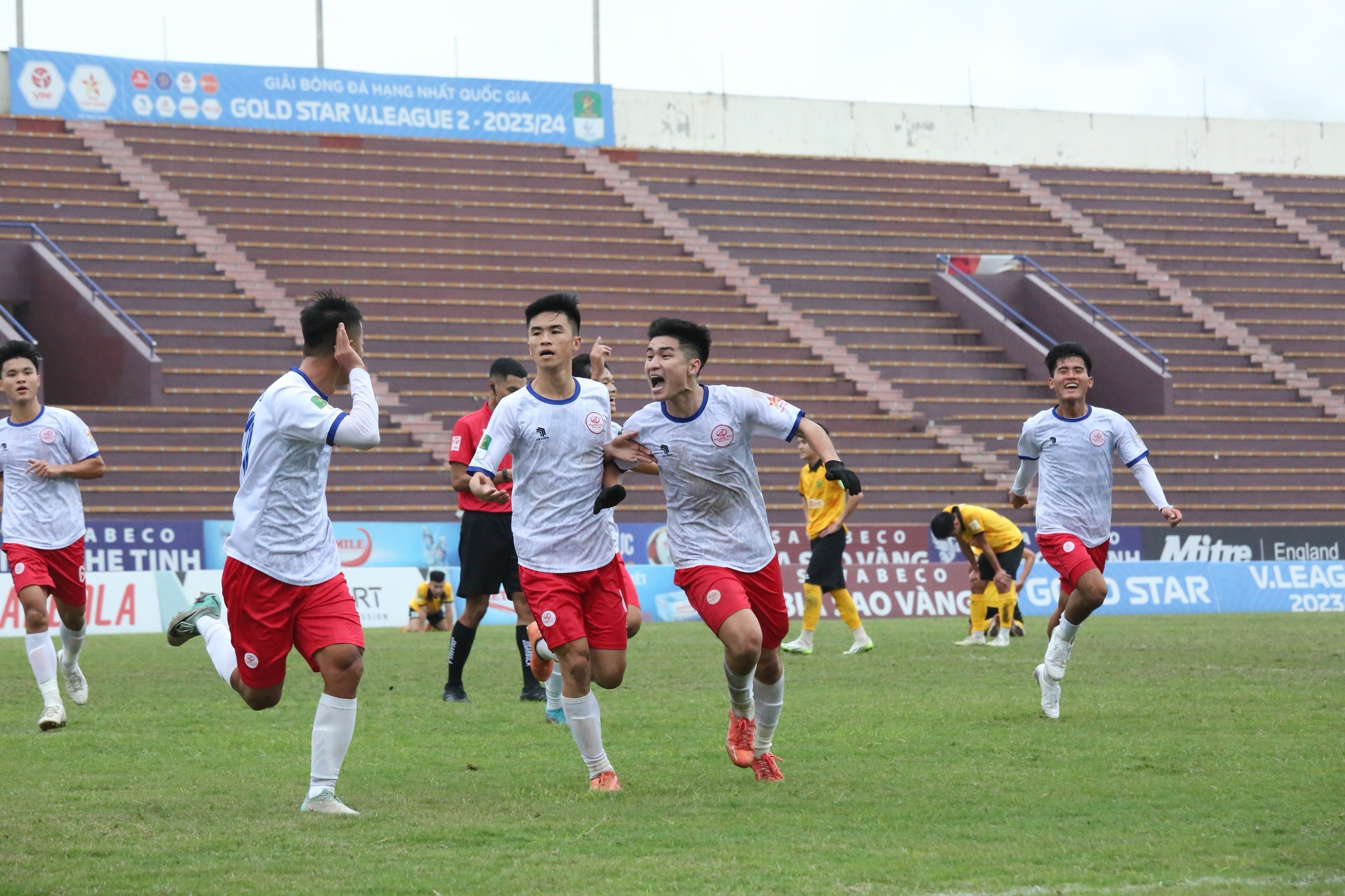 Phú Thọ FC giành một điểm quan trọng trên sân nhà