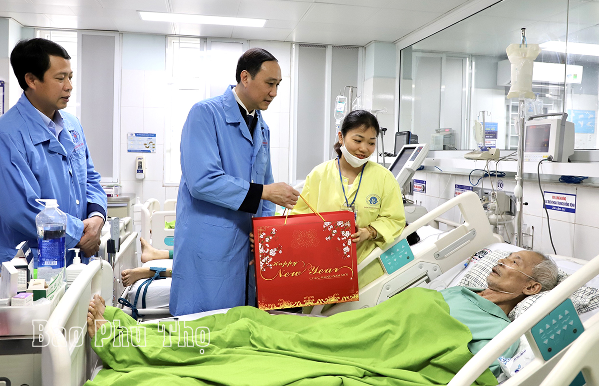 Standing Deputy Secretary of the Provincial Party Committee visits the Provincial General Hospital