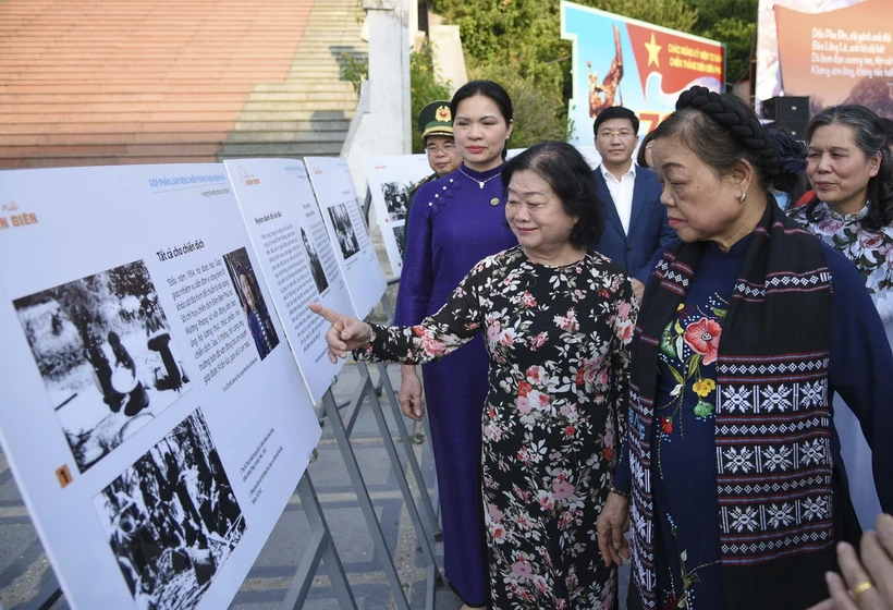 Kỷ niệm 70 năm Chiến thắng Điện Biên Phủ: Triển lãm ảnh “Phụ nữ với Điện Biên”