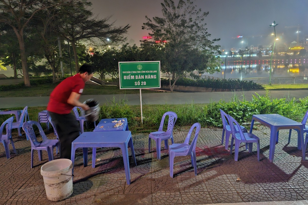 78 hộ đăng ký điểm bán hàng tại khu vực Công viên Văn Lang