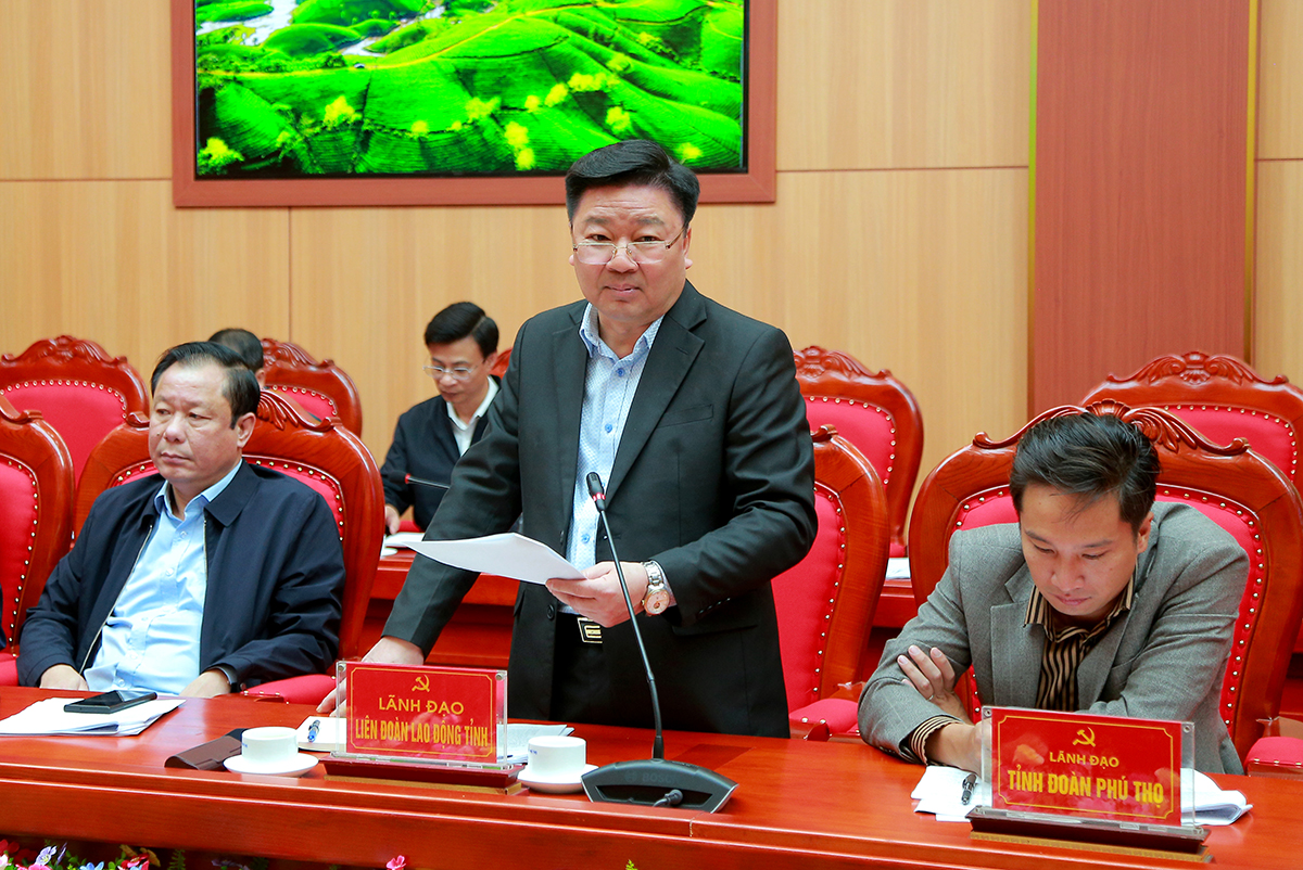 Develop Communist Party and Trade Union organizations in the sector of non-state enterprises