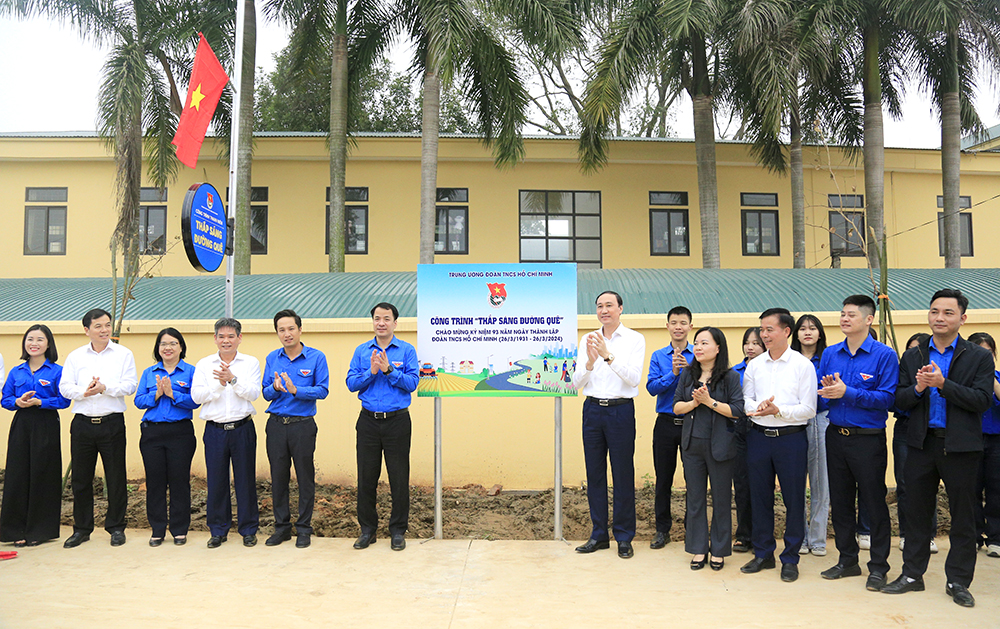 Lauching the peak day of Building new-style rural areas and Green Sunday