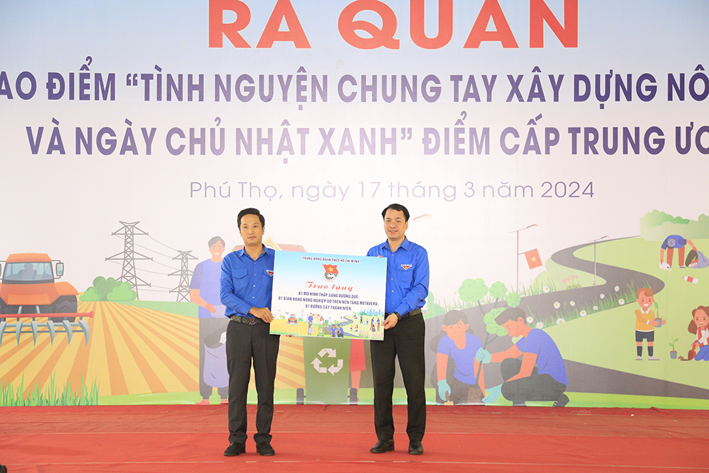 Lauching the peak day of Building new-style rural areas and Green Sunday