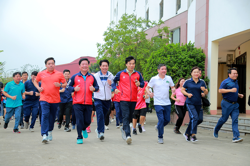 Phát động Ngày chạy Olympic vì sức khỏe toàn dân