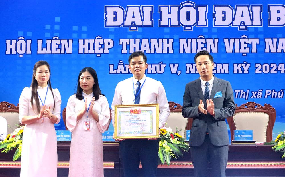 Đại hội đại biểu Hội LHTN Việt Nam thị xã Phú Thọ lần thứ V