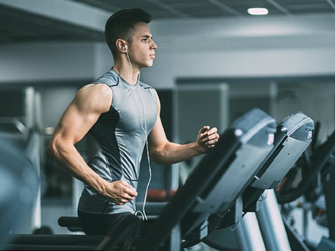 Từng Bước Tập Gym Với 7 Bài Tập Cơ Bản cho Người Mới