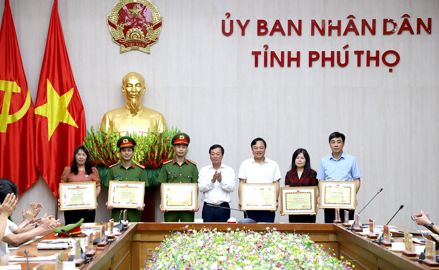 Sơ kết 2 năm thực hiện Đề án 06 và triển khai nhiệm vụ năm 2024