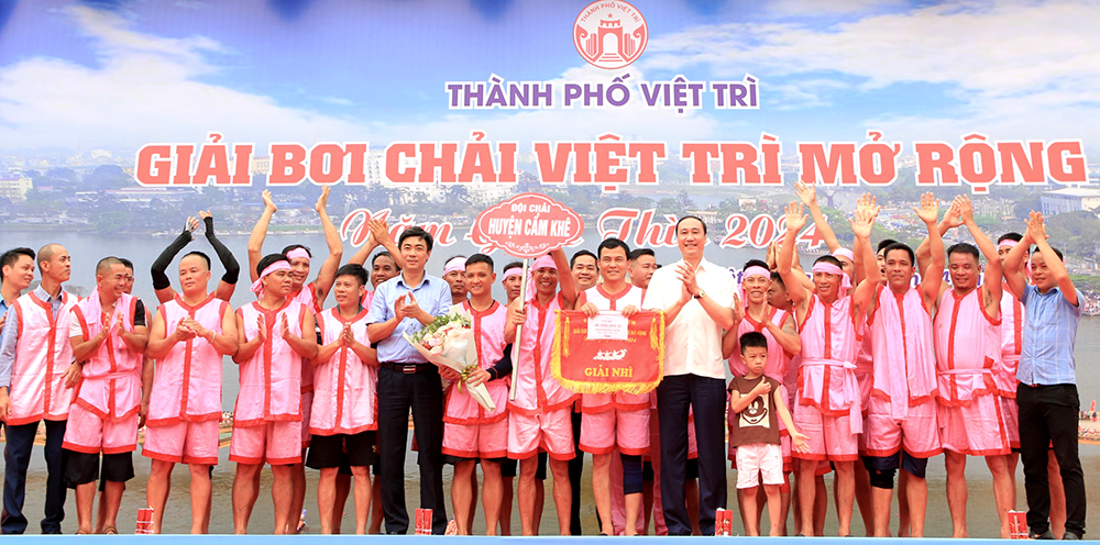 Bạch Hạc vô địch giải Bơi chải thành phố Việt Trì mở rộng