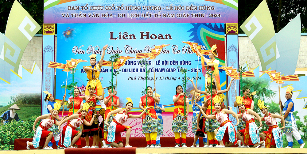 Liên hoan văn nghệ quần chúng và dân ca Phú Thọ