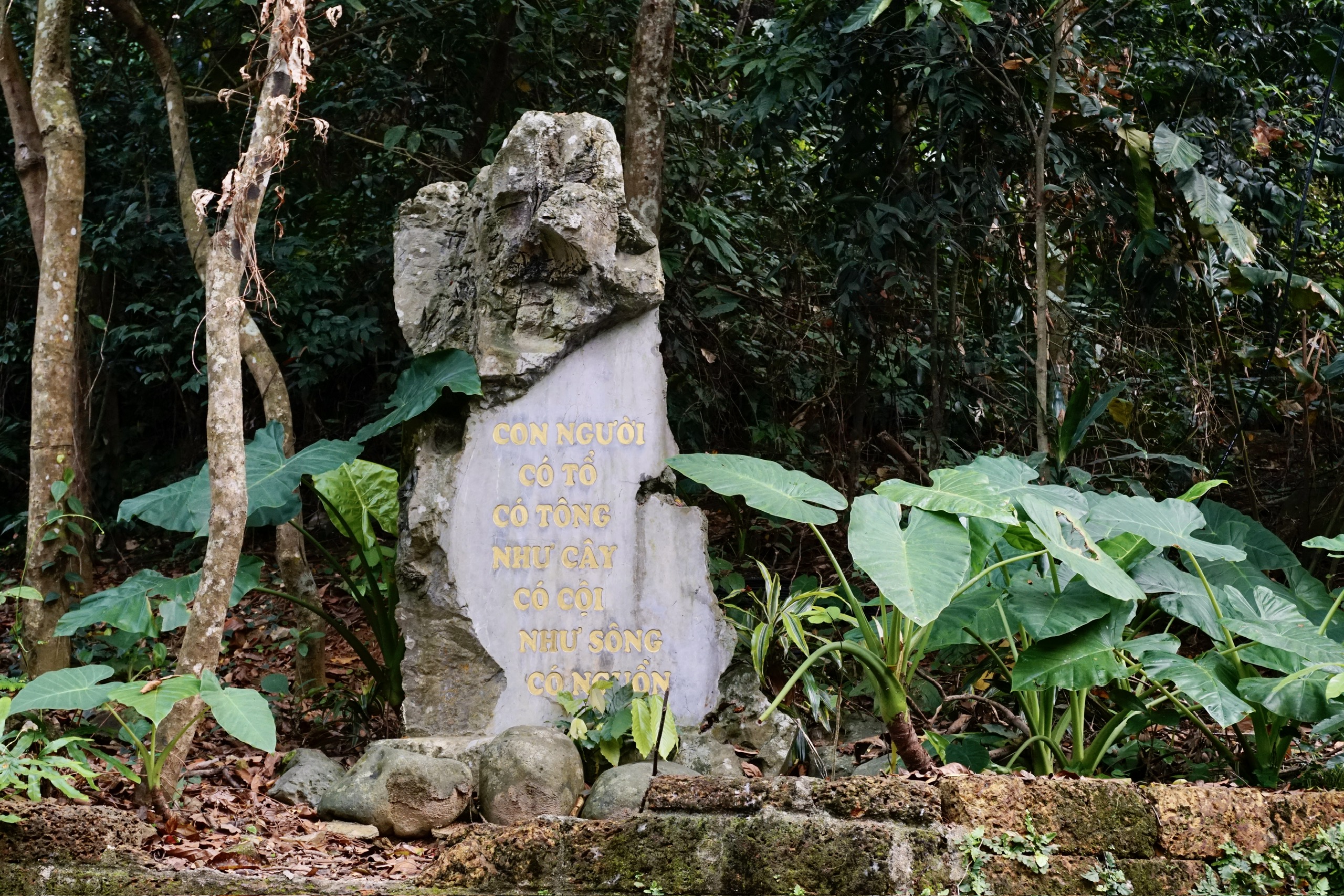 The “talking” stones on Hung Mountain