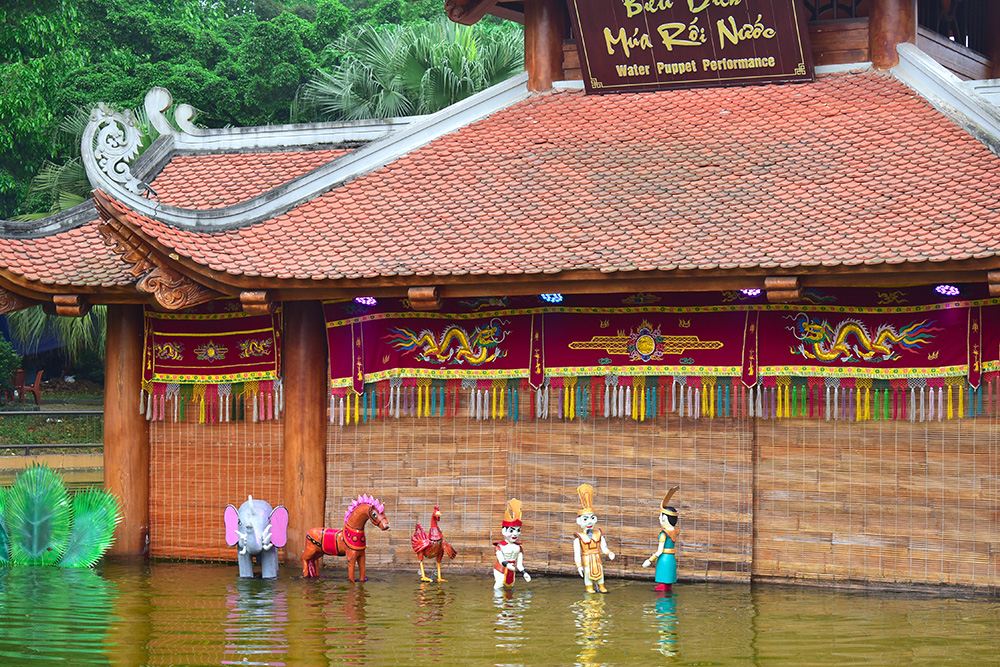 Special water puppet show