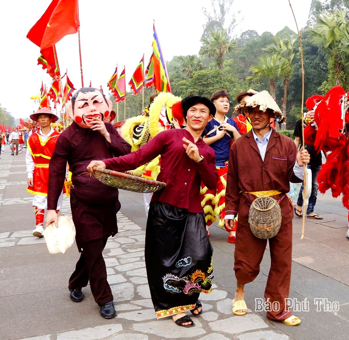 Palanquin procession to Hung King Temple by locals surrounding the relic