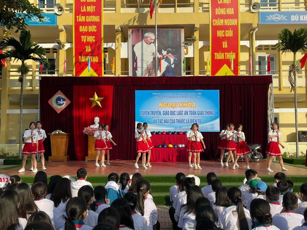 Ngăn ngừa tình trạng sử dụng thuốc lá điện tử trong học sinh