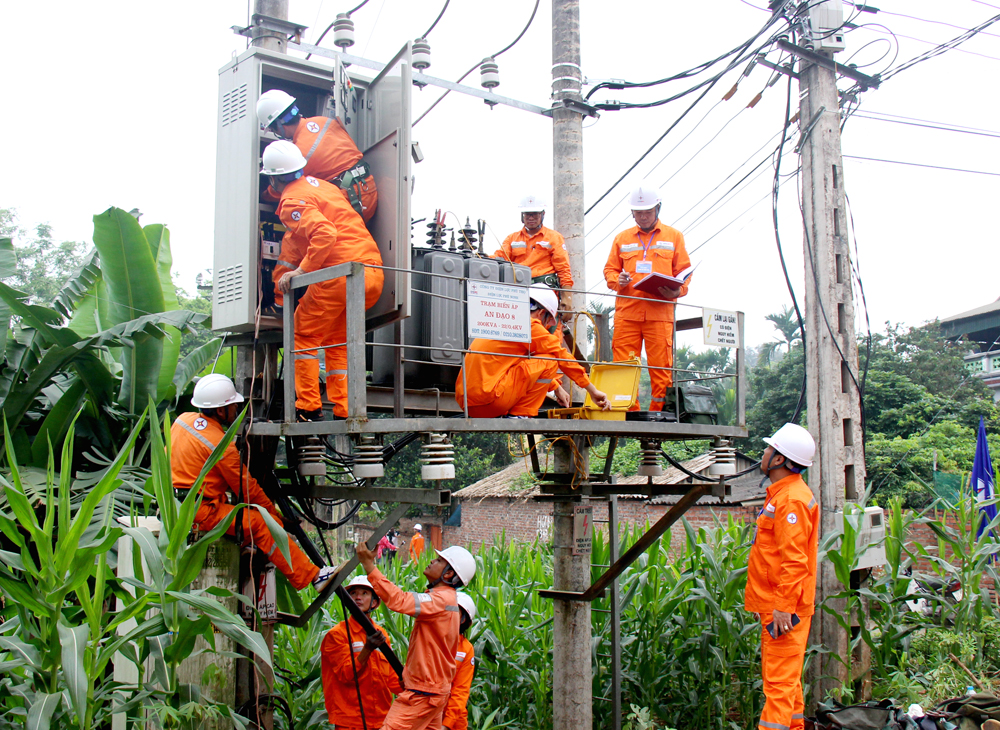 Công ty Điện lực Phú Thọ sẵn sàng ứng phó với các tình huống thiên tai