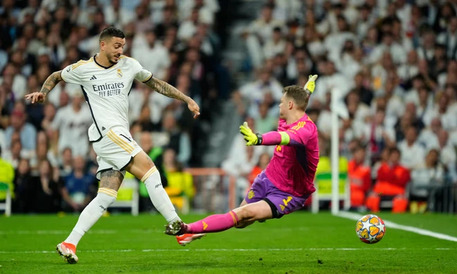 Real Madrid vào chung kết Champions League sau màn ngược dòng điên rồ