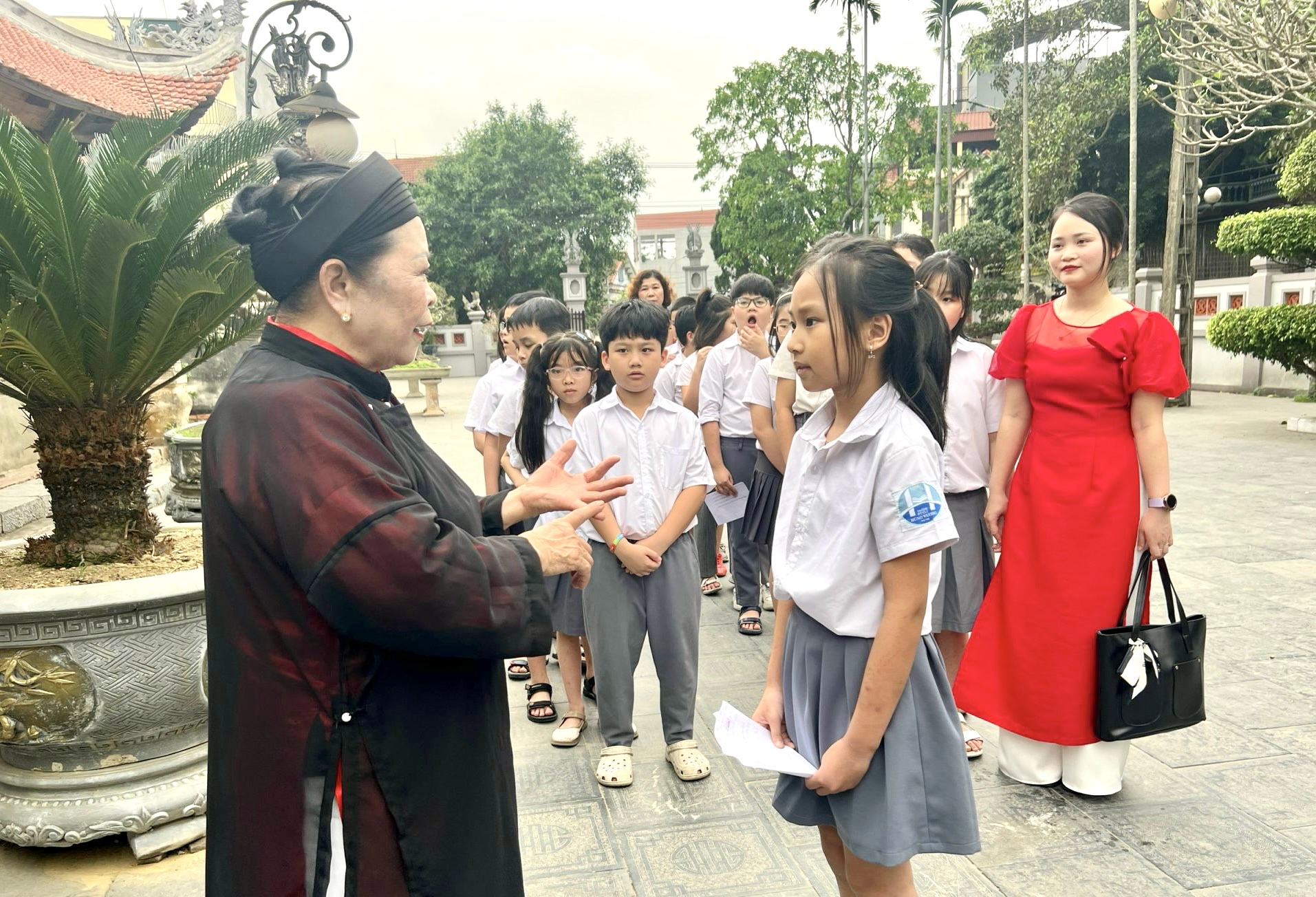 Tăng cường trải nghiệm Hát Xoan cho học sinh