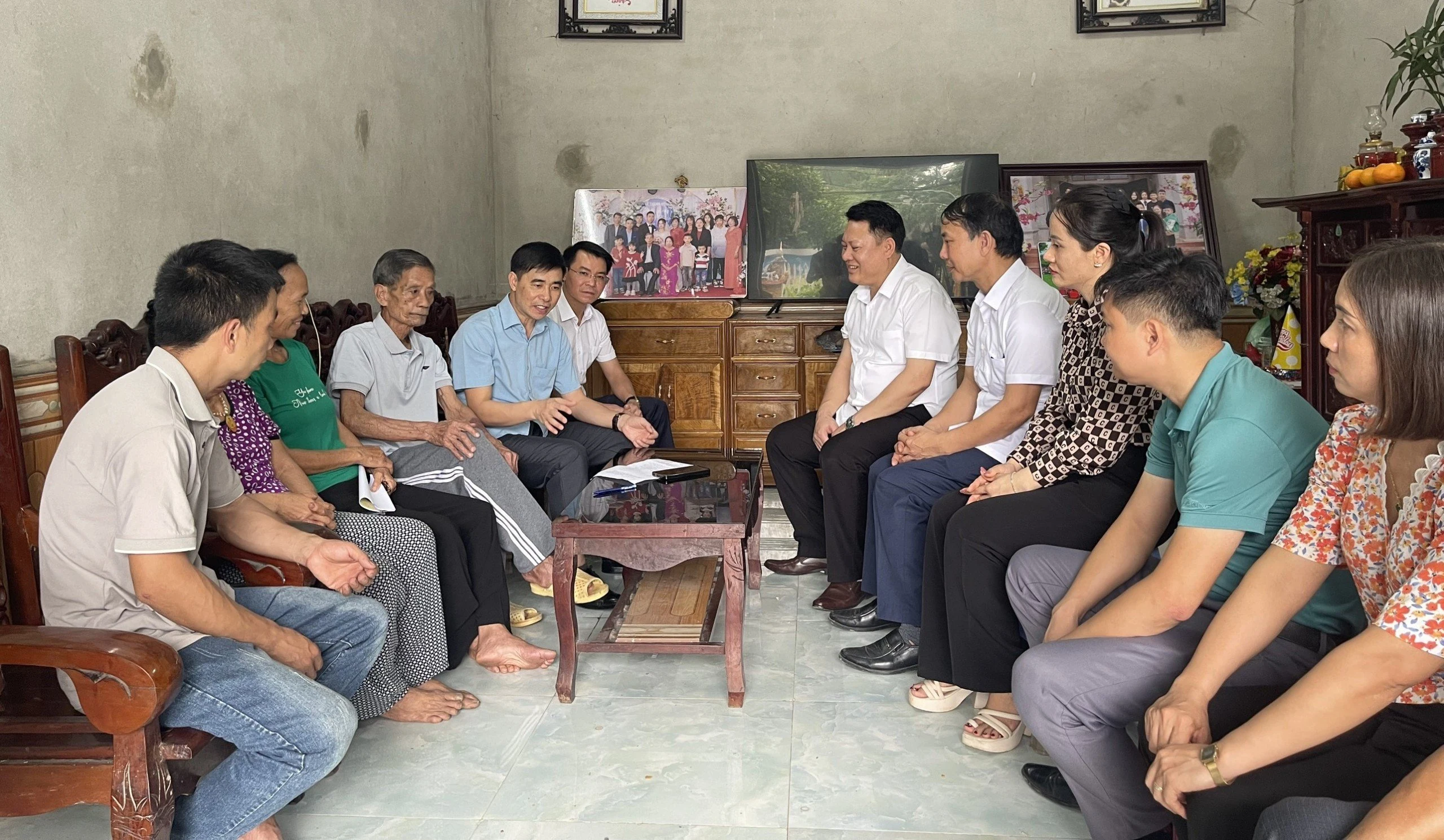 Sáp nhập đơn vị hành chính và tinh gọn bộ máy cấp xã