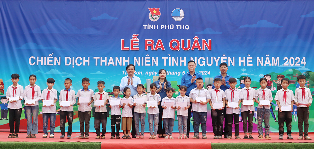 Ra quân Chiến dịch Thanh niên tình nguyện hè 2024