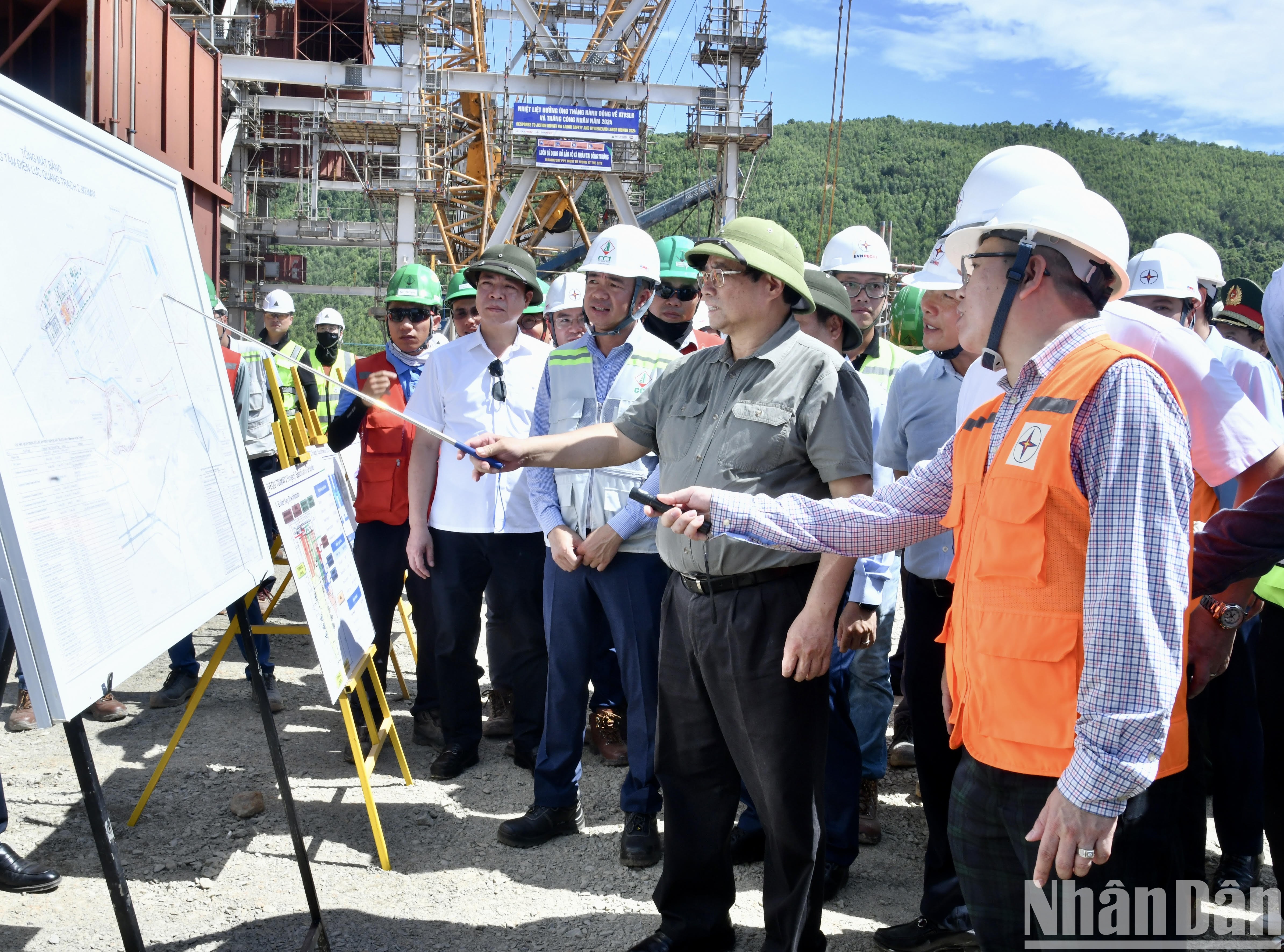 Thủ tướng Phạm Minh Chính thị sát, kiểm tra một số công trình trọng điểm tại Quảng Bình