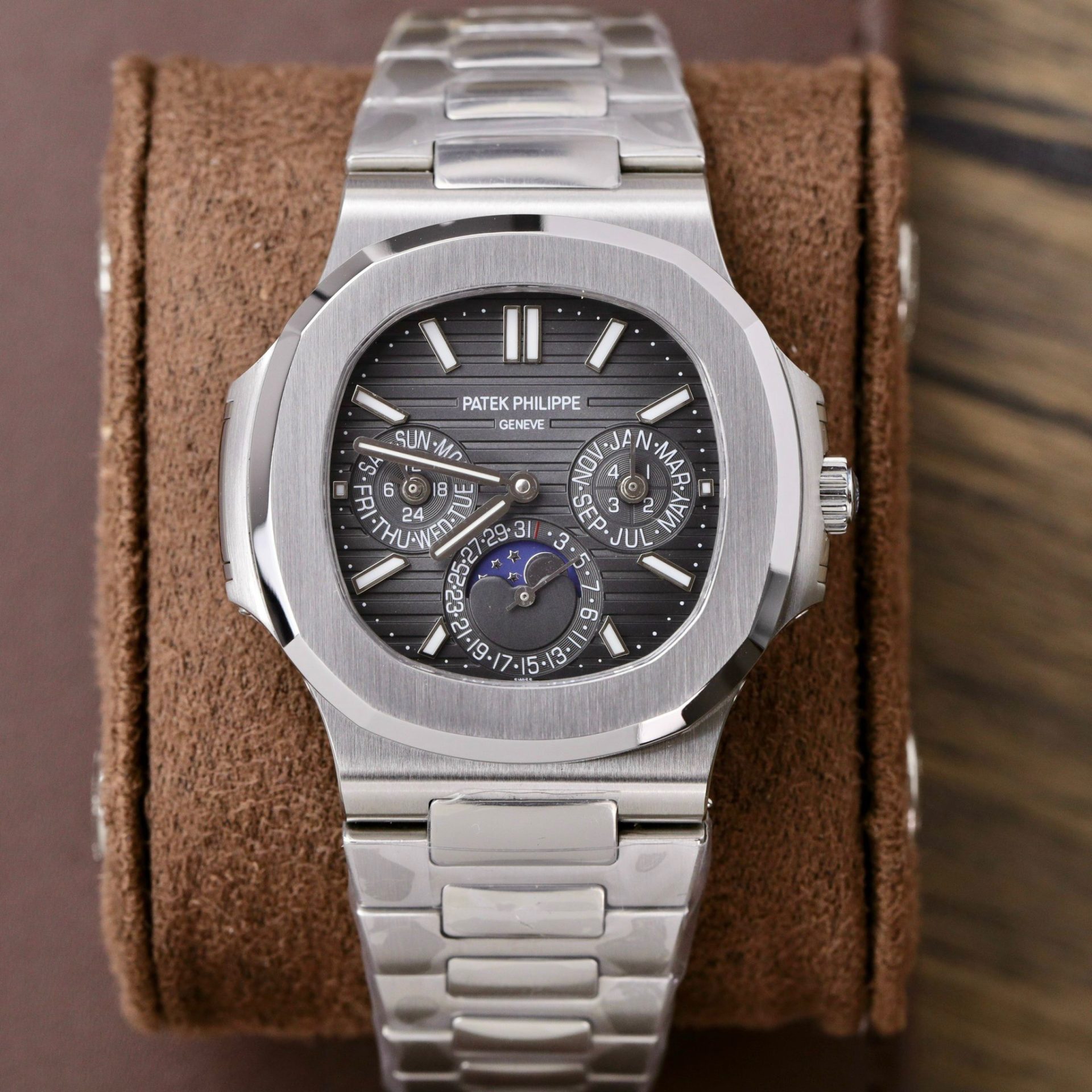 Top 4 BST đồng hồ Patek Philippe rep 1:1 đáng mua tại King Replica