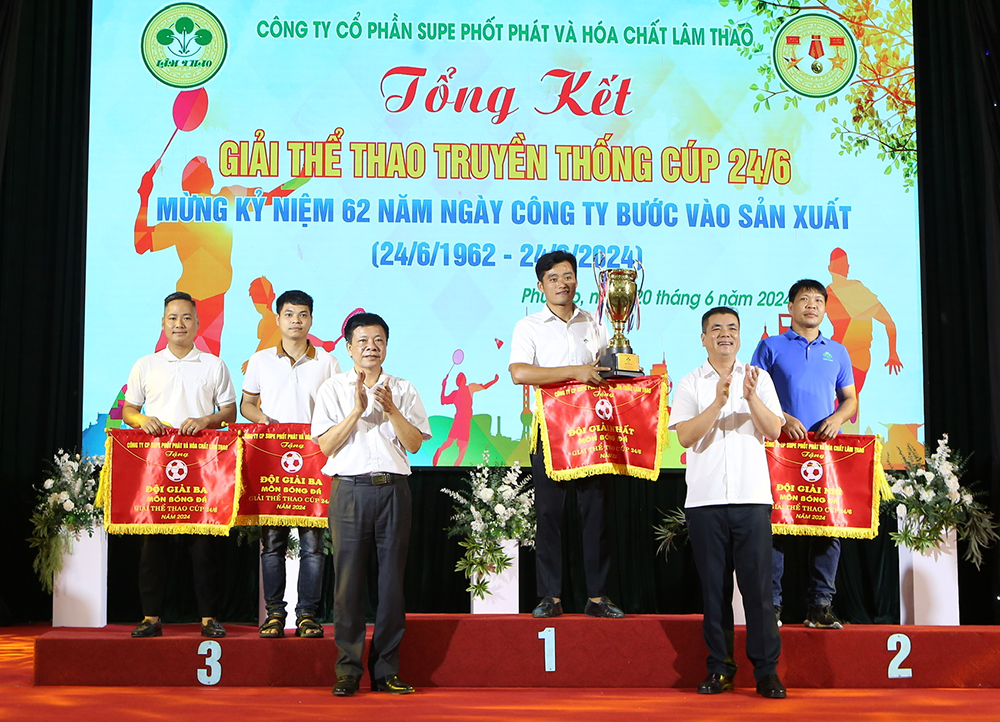 Trao 29 cúp vàng và 78 huy chương tại Giải thể thao truyền thống Cup 24/6