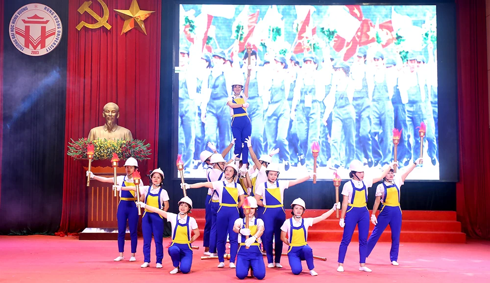 Liên hoan “Vũ điệu công nhân” 