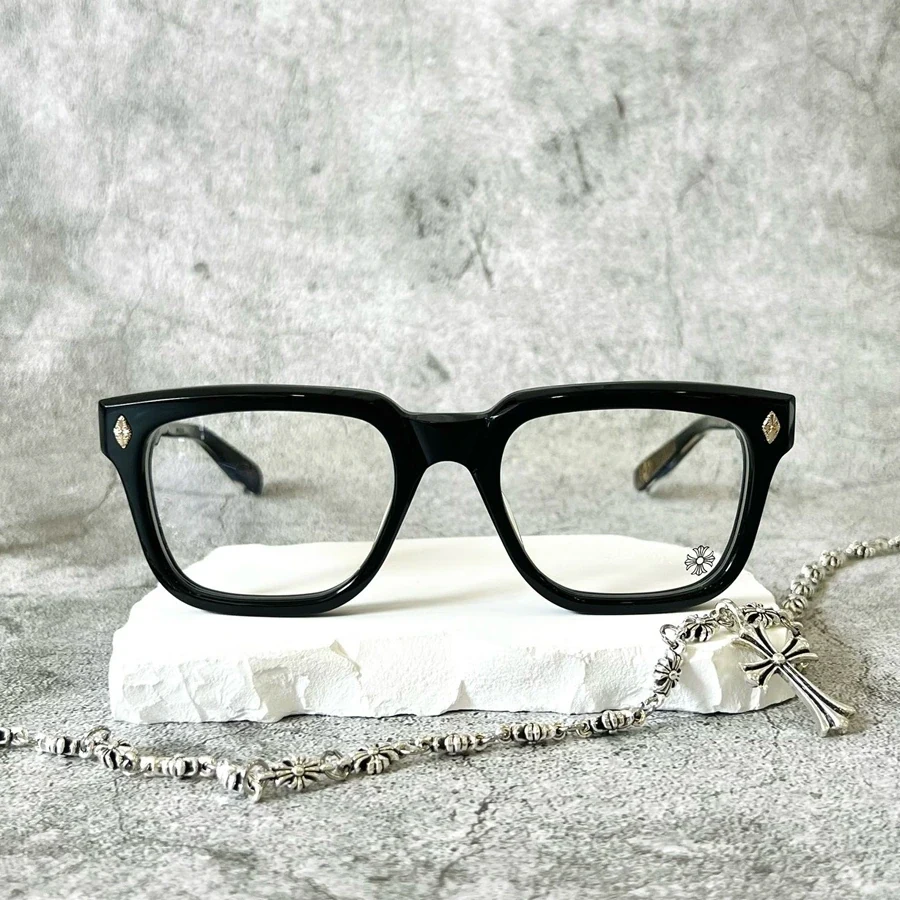 Kính mắt S - Thương hiệu phân phối kính Chrome Hearts chính hãng tại Việt Nam