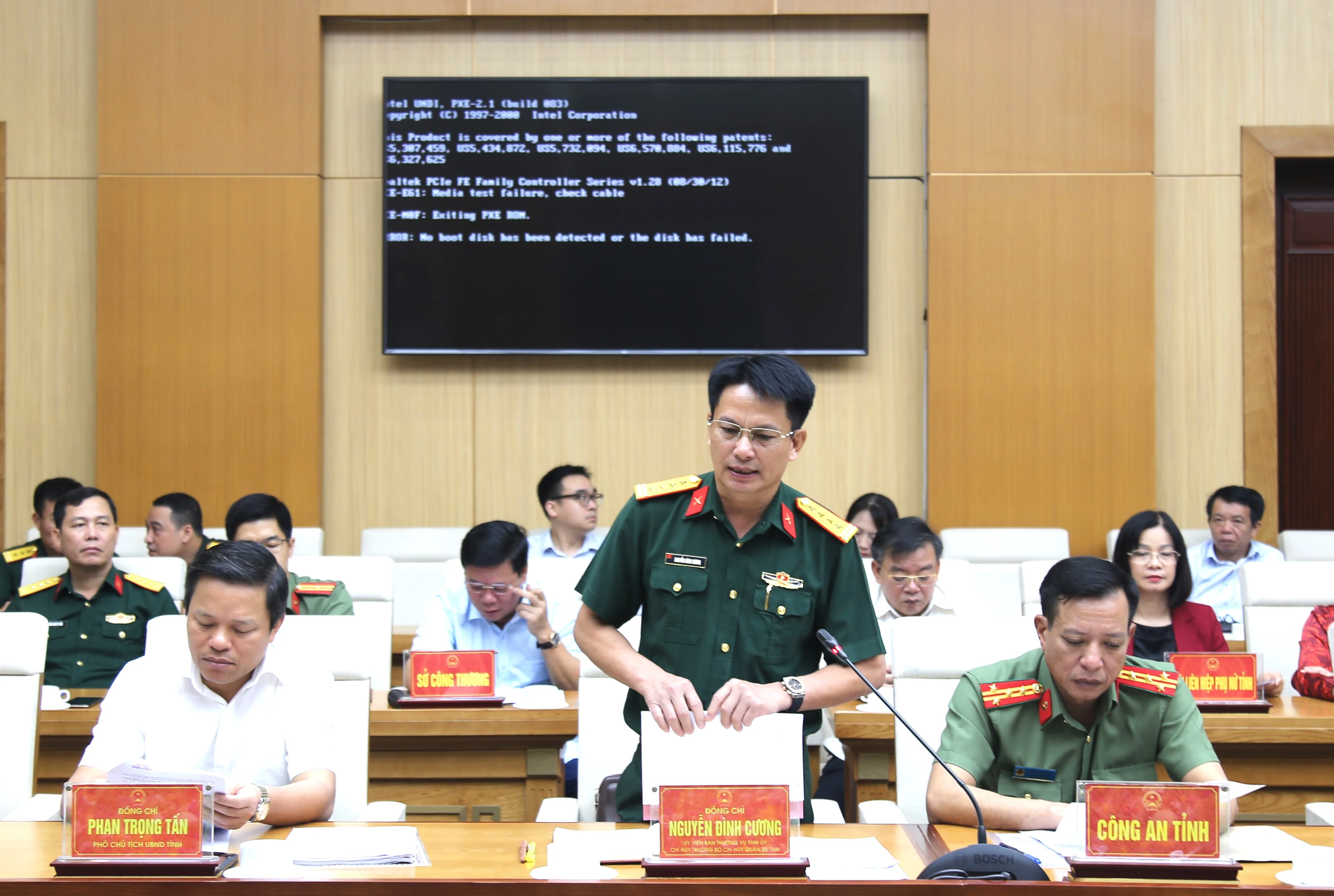 Giao nhiệm vụ Diễn tập khu vực phòng thủ tỉnh năm 2024