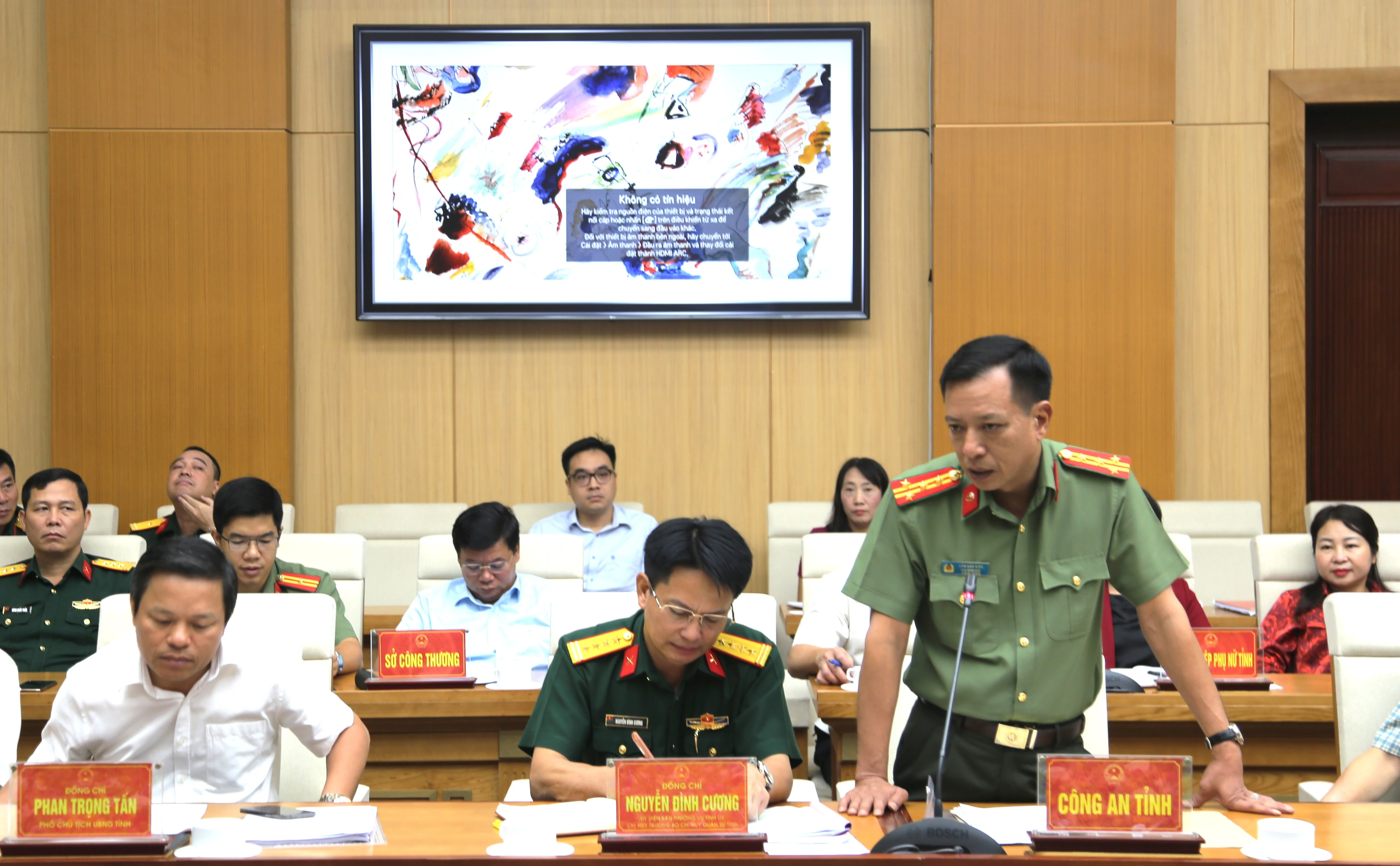 Giao nhiệm vụ Diễn tập khu vực phòng thủ tỉnh năm 2024
