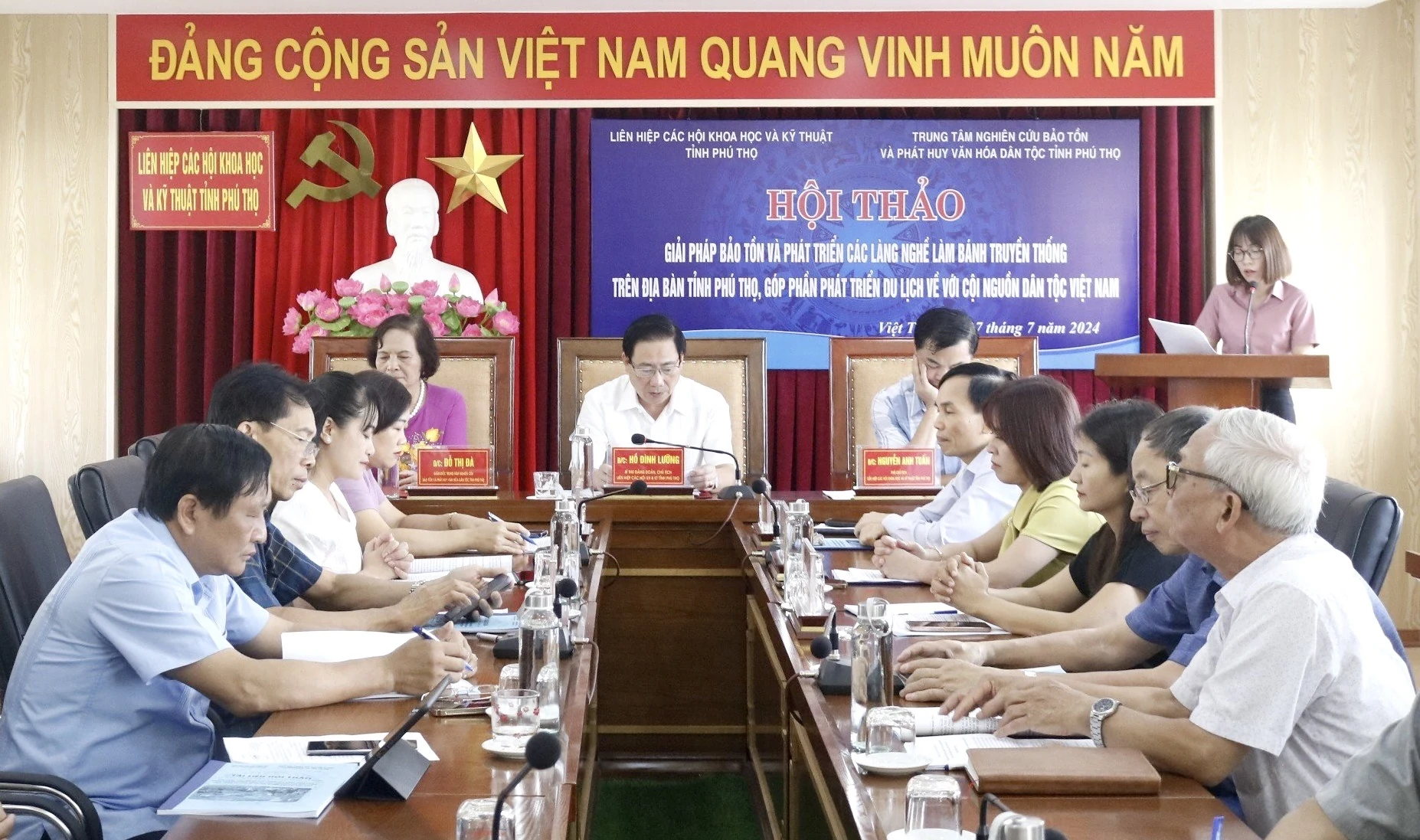 Hội thảo về bảo tồn và phát triển các làng nghề làm bánh truyền thống, góp phần phát triển du lịch 
