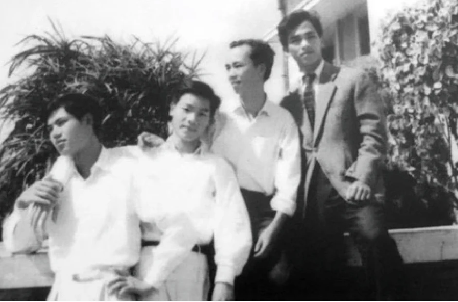 Những bài thơ về thanh niên xung phong của chàng sinh viên Nguyễn Phú Trọng năm xưa