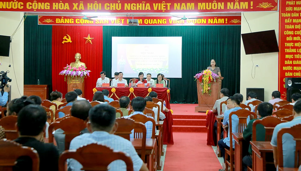 Tiếp xúc cử tri tại Thanh Thủy, Yên Lập và thị xã Phú Thọ